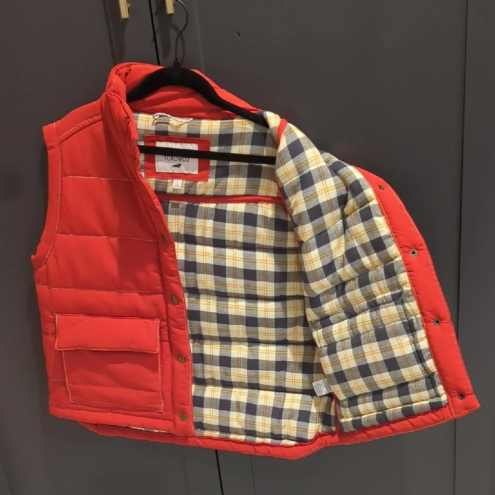 Toad&Co Red Insulated Quilted Vest - Picture 4 of 4